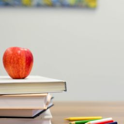 Meningkatkan Kemampuan Analisis dengan Soal-Soal HOTS